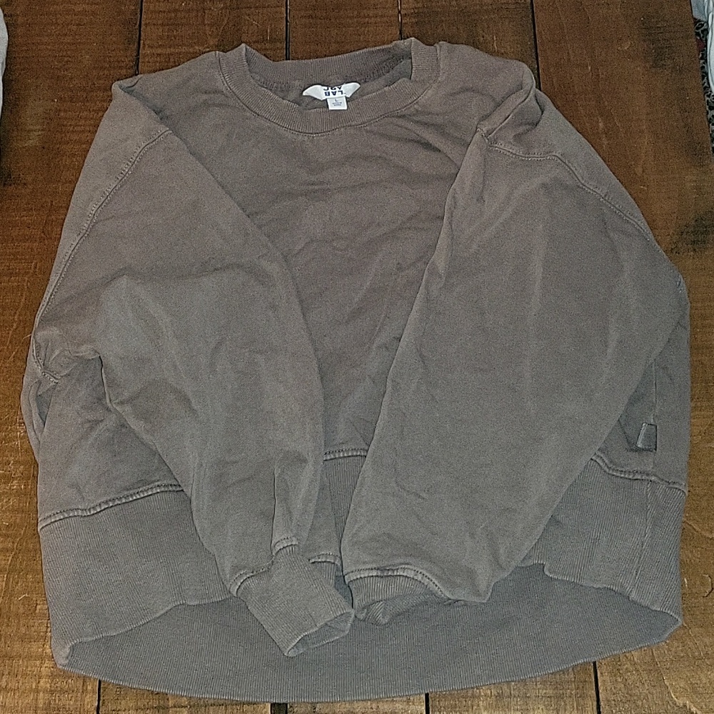 Brown sweater